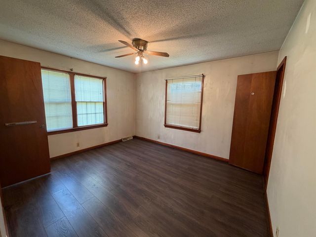 129 W 55th St. S., Wichita, KS 67217