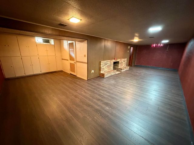 129 W 55th St. S., Wichita, KS 67217