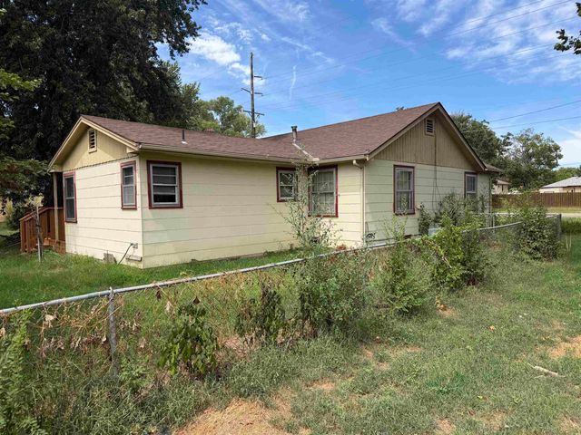 129 W 55th St. S., Wichita, KS 67217