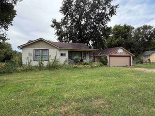 129 W 55th St. S., Wichita, KS 67217