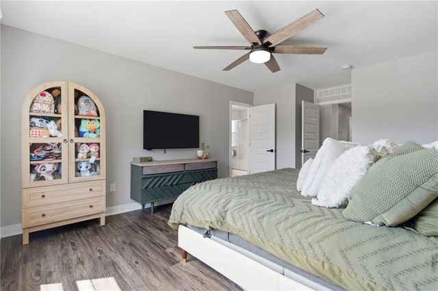 8803 SW 8th Street, Blue Springs, MO 64064
