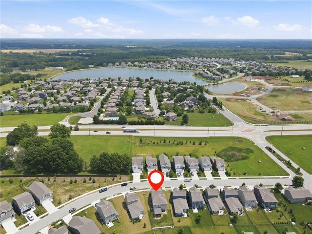 8803 SW 8th Street, Blue Springs, MO 64064
