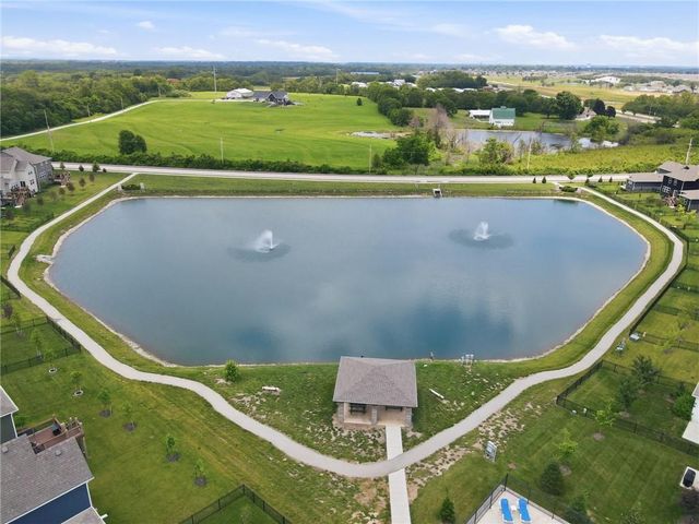8803 SW 8th Street, Blue Springs, MO 64064