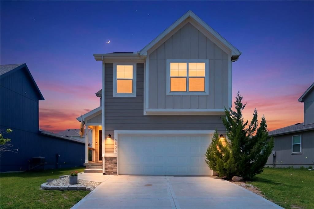 8803 SW 8th Street, Blue Springs, MO 64064