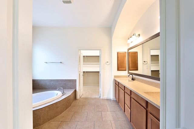 4426 Pine Hollow Trace, Houston, TX 77084