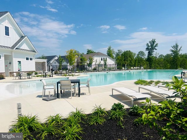 10446 YOSEMITE ST, White Plains, MD 20695
