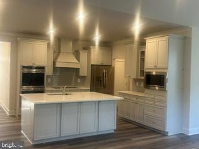 10446 YOSEMITE ST, White Plains, MD 20695