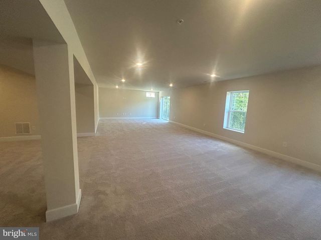 10446 YOSEMITE ST, White Plains, MD 20695