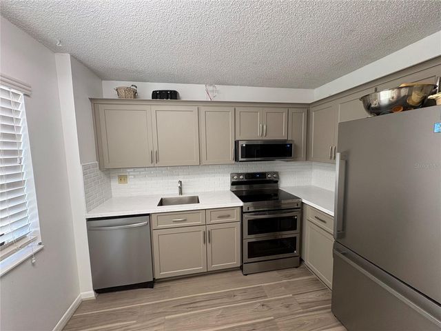 2207 BELLEAIR ROAD 30B, Clearwater, FL 33764