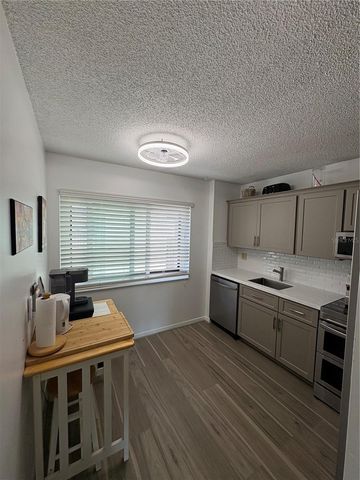 2207 BELLEAIR ROAD 30B, Clearwater, FL 33764