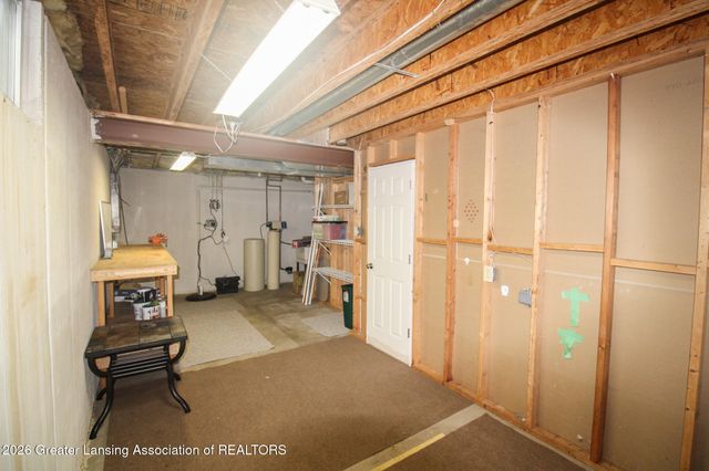 509 Laurens Way 29, Potterville, MI 48876