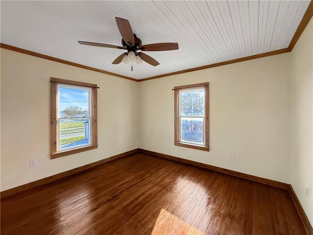 1318 S Saint Louis Street, Concordia, MO 64020