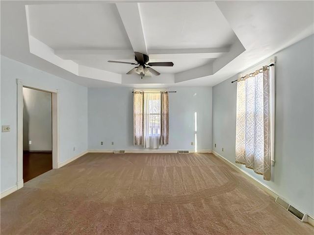 1318 S Saint Louis Street, Concordia, MO 64020