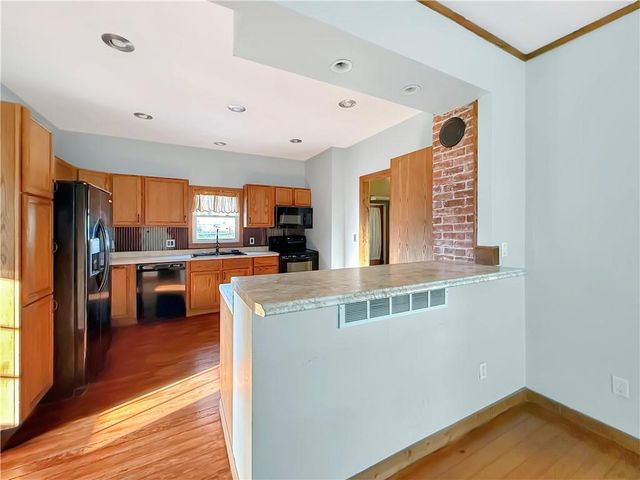 1318 S Saint Louis Street, Concordia, MO 64020