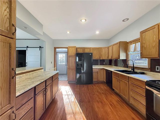 1318 S Saint Louis Street, Concordia, MO 64020