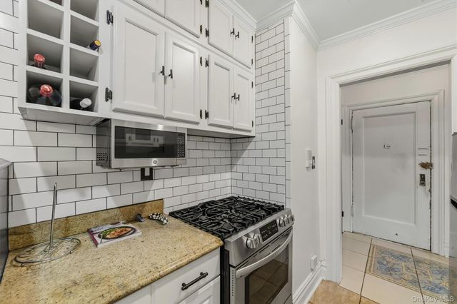 23 Old Mamaroneck Rd Apt. 5Q, White Plains, NY 10605