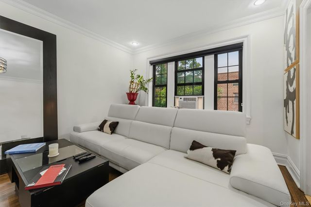 23 Old Mamaroneck Rd Apt. 5Q, White Plains, NY 10605