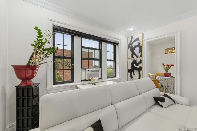 23 Old Mamaroneck Rd Apt. 5Q, White Plains, NY 10605