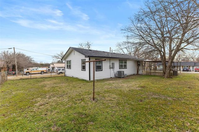1514 W McAlester, Sulphur, OK 73086