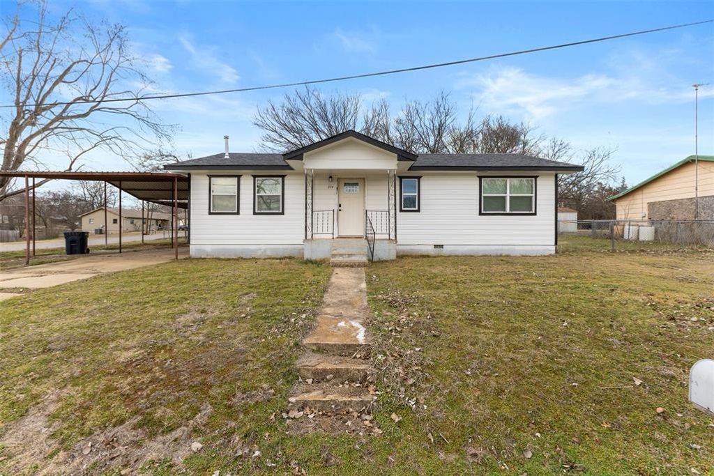 1514 W McAlester, Sulphur, OK 73086