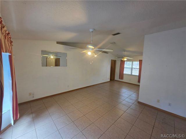 5131 S Hummingbird Avenue, Inverness, FL 34452