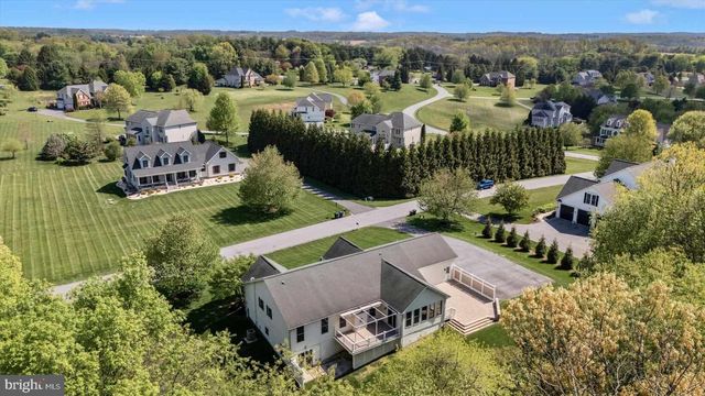 2415 SHAWNEE DR, Finksburg, MD 21048