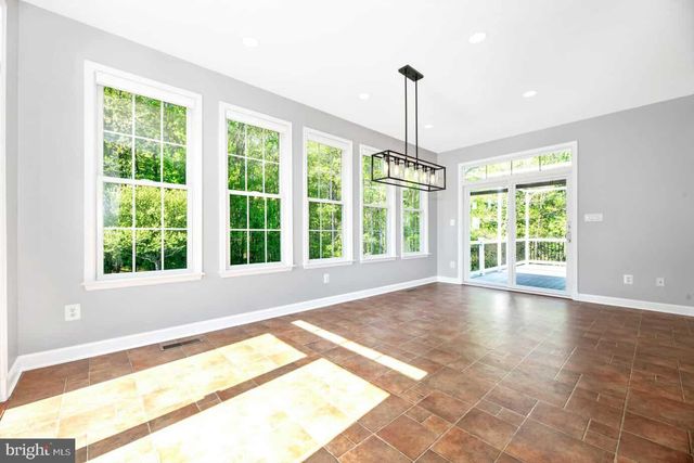 2415 SHAWNEE DR, Finksburg, MD 21048