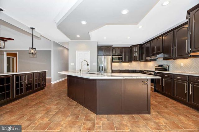 2415 SHAWNEE DR, Finksburg, MD 21048