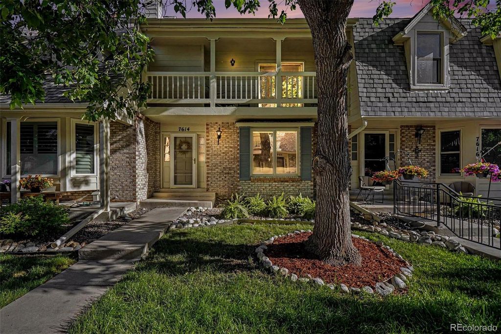 7614 S Cove Circle, Littleton, CO 80122