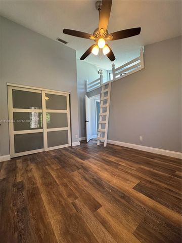 17101 SW 64th Ct, Southwest Ranches, FL 33331