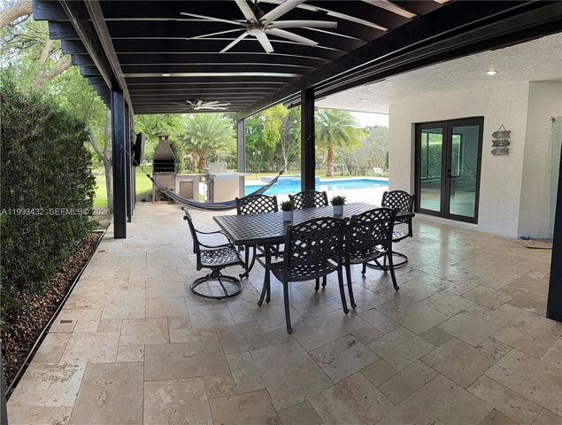 17101 SW 64th Ct, Southwest Ranches, FL 33331