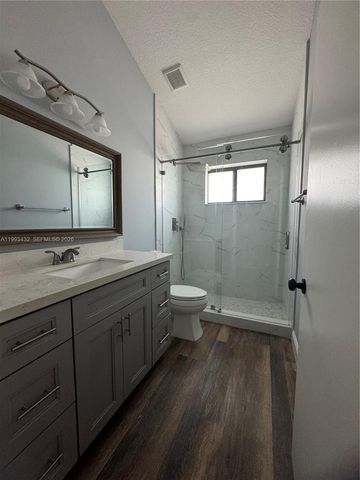 17101 SW 64th Ct, Southwest Ranches, FL 33331