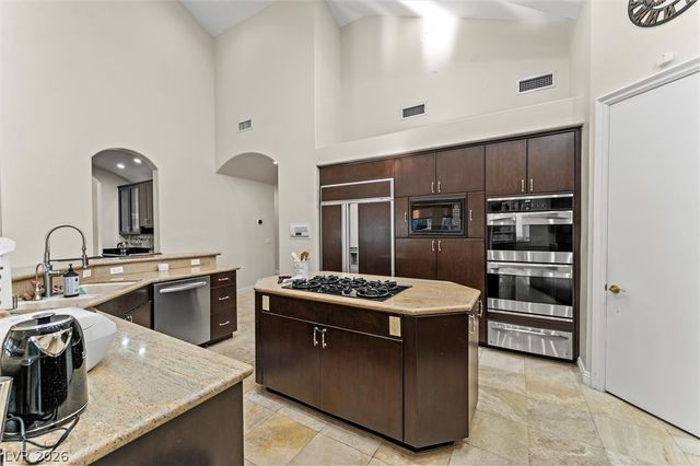 2875 Mountain Mist Court, Las Vegas, NV 89117