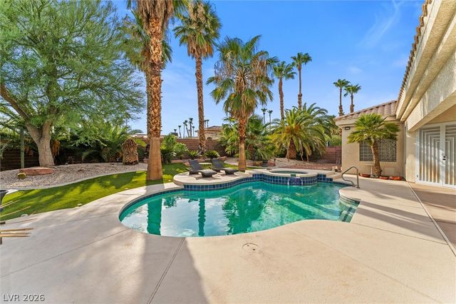 2875 Mountain Mist Court, Las Vegas, NV 89117