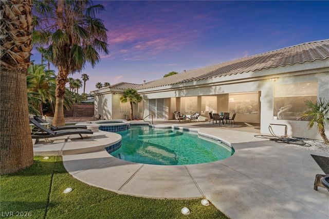 2875 Mountain Mist Court, Las Vegas, NV 89117