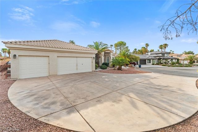 2875 Mountain Mist Court, Las Vegas, NV 89117