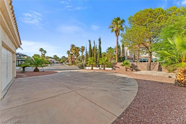 2875 Mountain Mist Court, Las Vegas, NV 89117