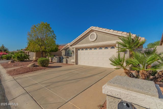 15736 W VALE Drive, Goodyear, AZ 85395