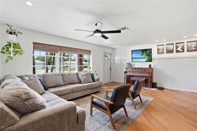 2337 Jasper AVE, Fort Myers, FL 33907