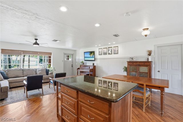 2337 Jasper AVE, Fort Myers, FL 33907