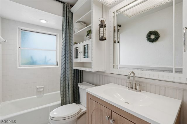 2337 Jasper AVE, Fort Myers, FL 33907