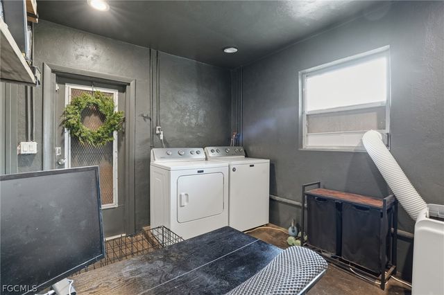 2337 Jasper AVE, Fort Myers, FL 33907