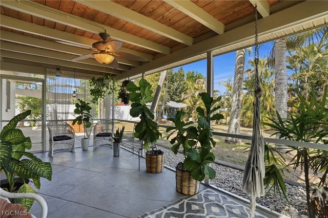 2337 Jasper AVE, Fort Myers, FL 33907