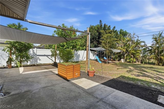 2337 Jasper AVE, Fort Myers, FL 33907