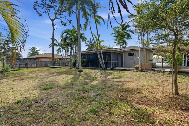 2337 Jasper AVE, Fort Myers, FL 33907