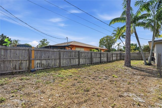 2337 Jasper AVE, Fort Myers, FL 33907