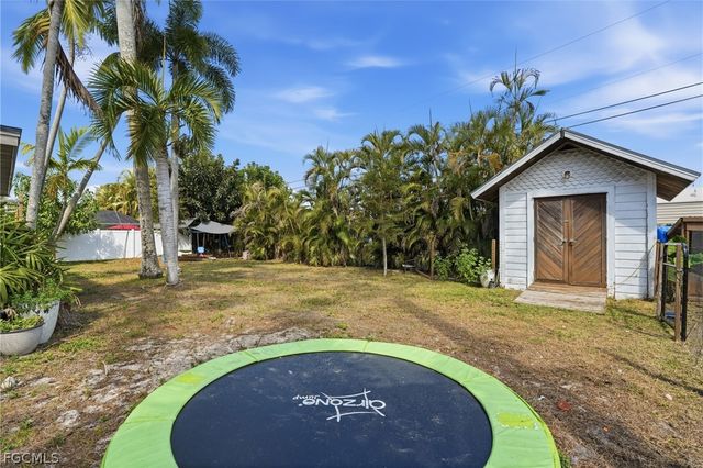 2337 Jasper AVE, Fort Myers, FL 33907