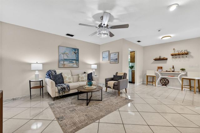 1700 GLEN LAKES BOULEVARD N, St Petersburg, FL 33702