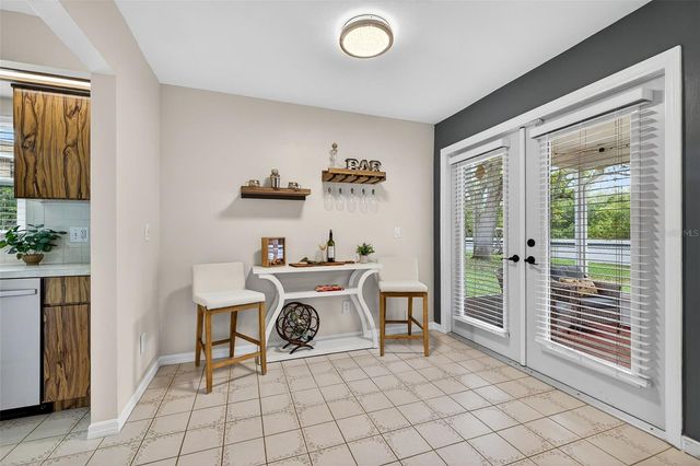 1700 GLEN LAKES BOULEVARD N, St Petersburg, FL 33702