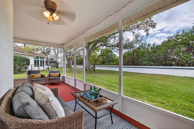 1700 GLEN LAKES BOULEVARD N, St Petersburg, FL 33702